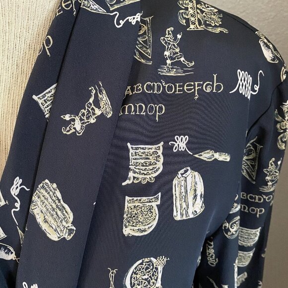 Liz Claiborne Collection Blouse Women's Size 6 Blue Button Up Alphabet Print - Picture 3 of 9